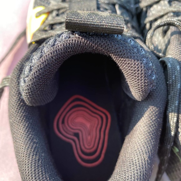 Under Armour Embiid One 'Origin'  Youth 6.5 / Mens 6.5  3023529-001  MSRP $120 - Picture 12 of 13